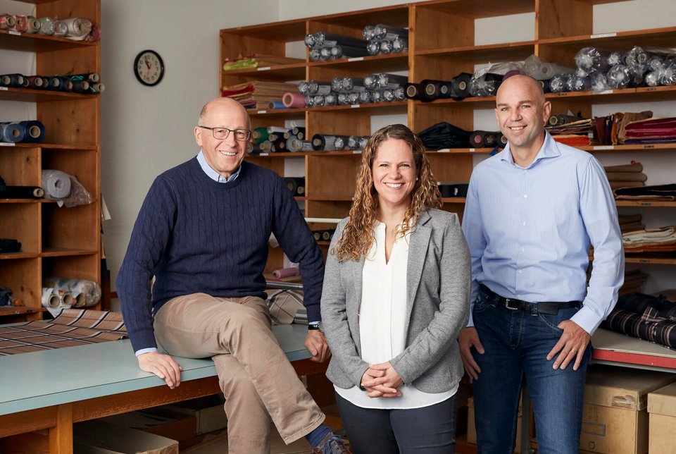 Team der Schirmfabrik Uznach: Edgar, Andrea und Roman Strotz (von links)