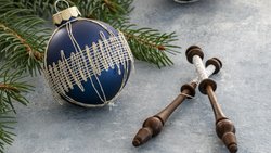 Weihnachtskugelnmit Klöppelspitze